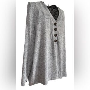Chelsea Theodore Gray Henley Knit Top Soft Blouse Plus 1X V-Neck Button Tunic